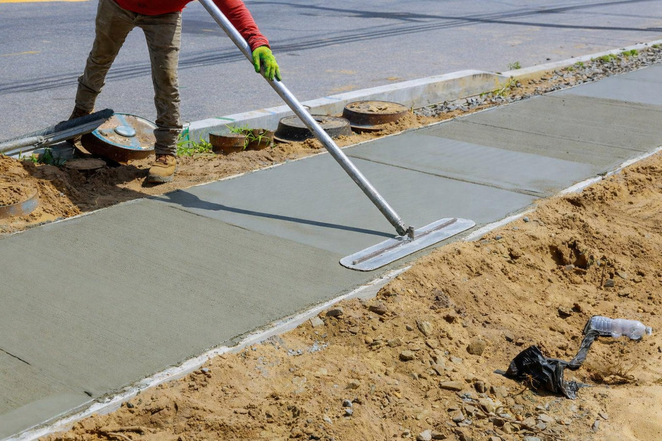 Concrete sidewalk building